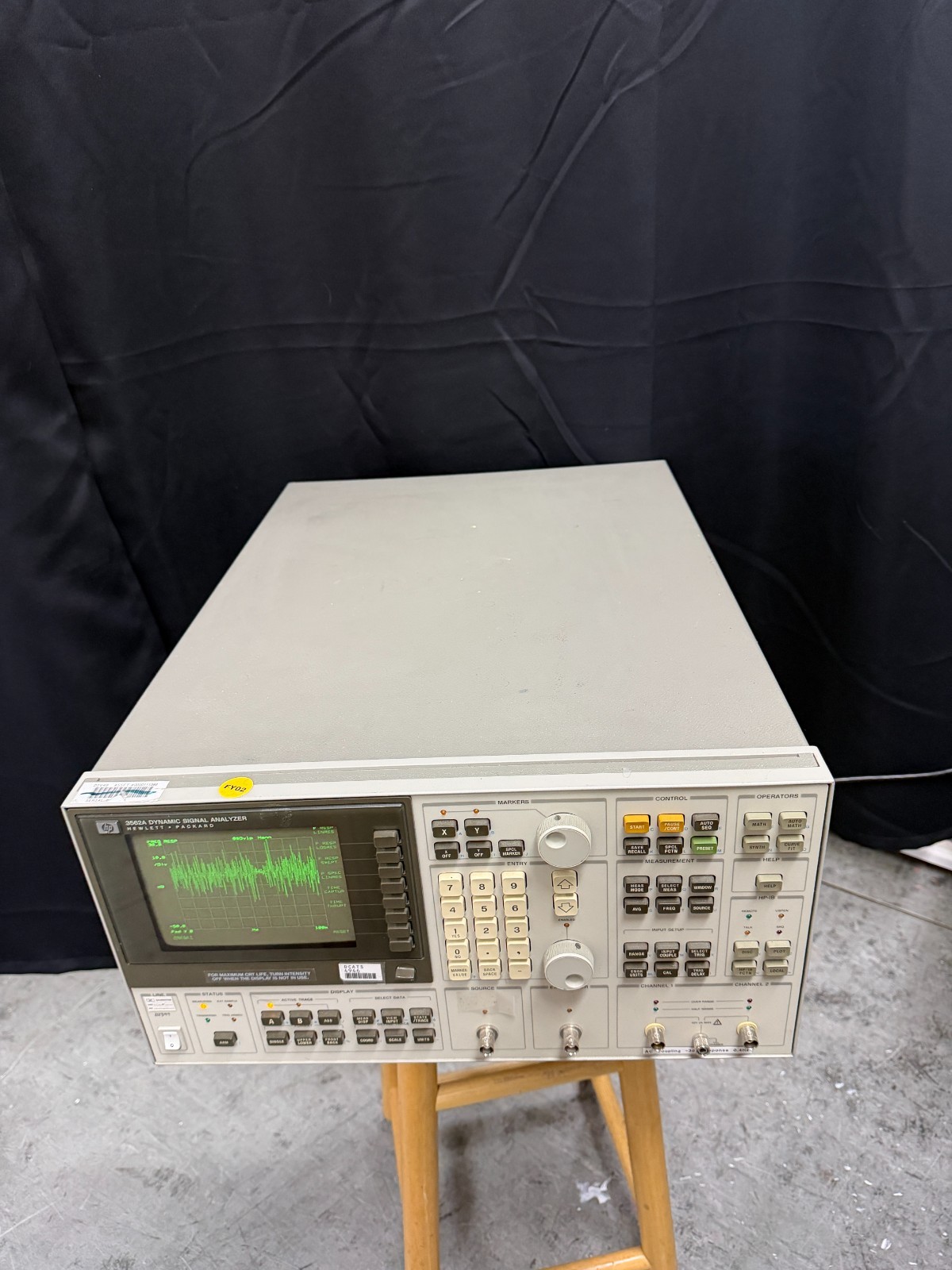 HP 3562A Dynamic Signal Analyzer Powers On Loud Fan See Notes