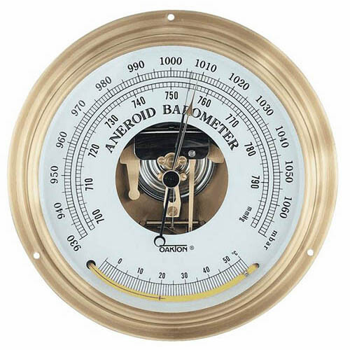 Oakton WD-03316-72 Aneroid barometer, mbar/mm Hg . Wall mount.