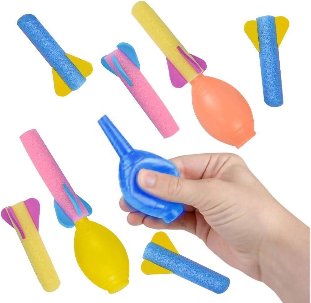 Lot 12 Foam 3.5" Rocket + 4 Squeeze Launchers Toy Hand Pump Flying Party Favors