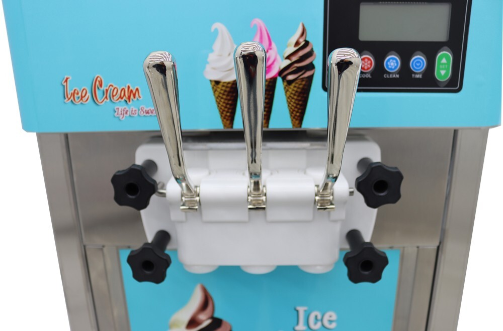 3 Flavors Soft Ice Cream Machine 20-30L/h Output Capacity LCD Display Controller