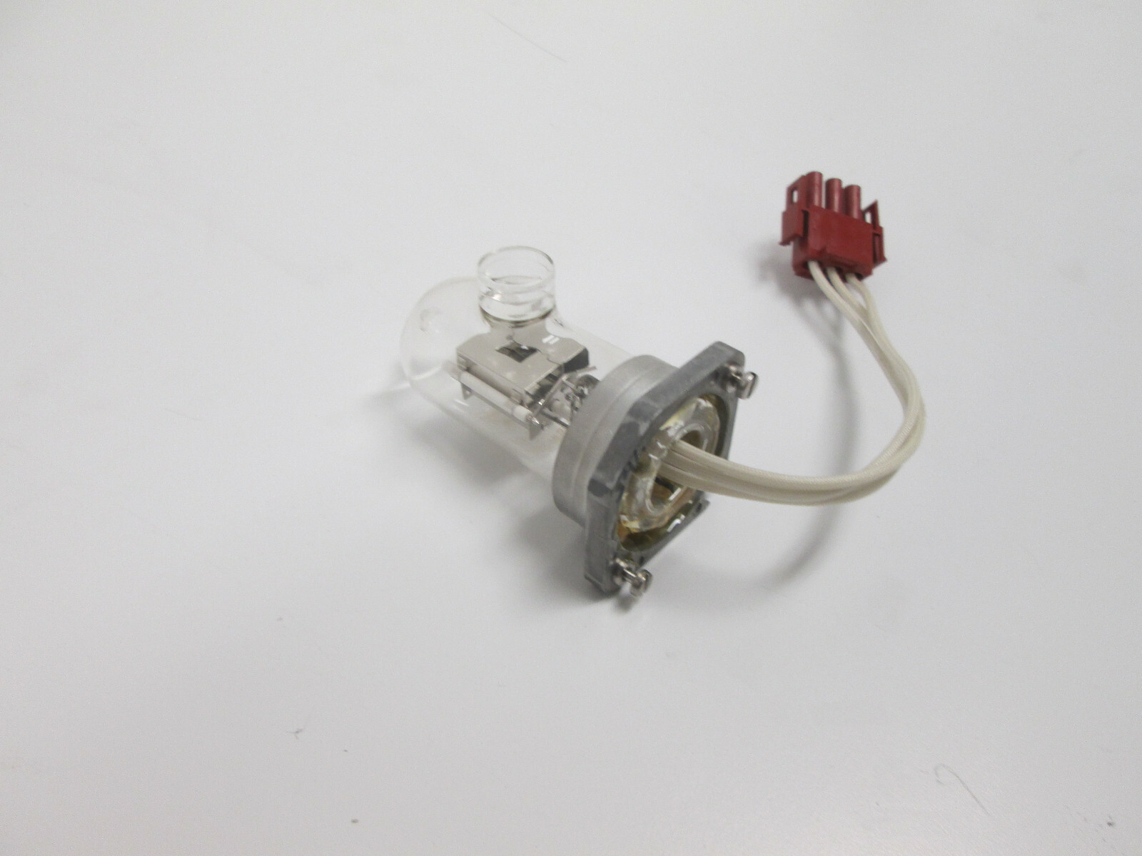 Hamamatsu L1626-01 87.8 Deuterium Lamp