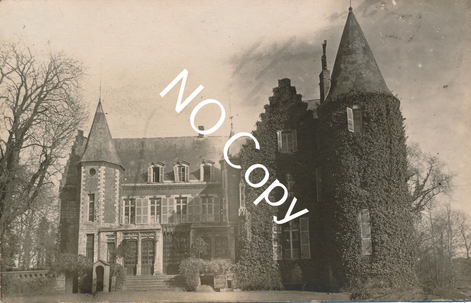 Photo Castle of Gulzin near Cambrai France X138