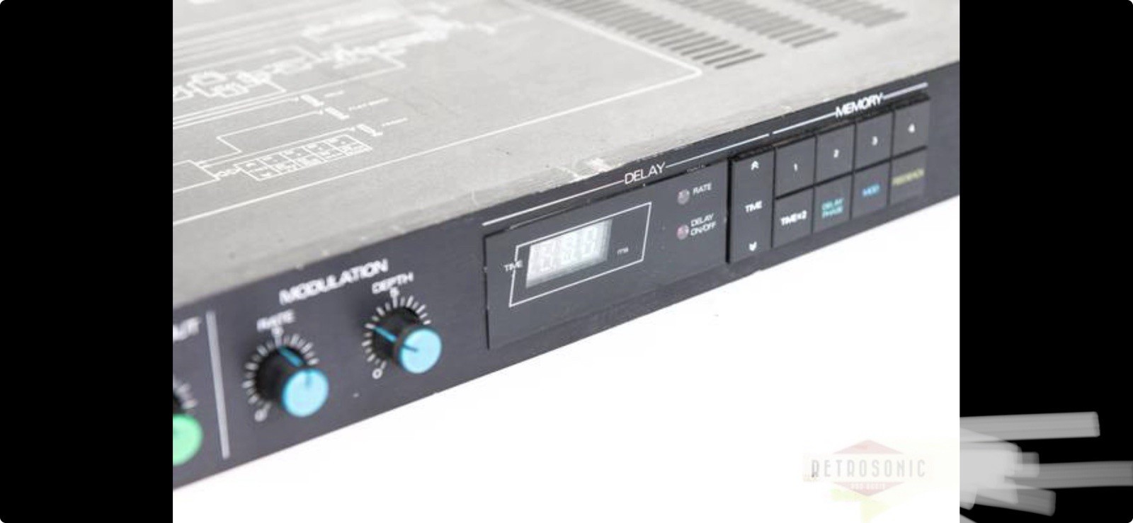 Roland SDE-1000 Digital Delay Rack Effects Processor