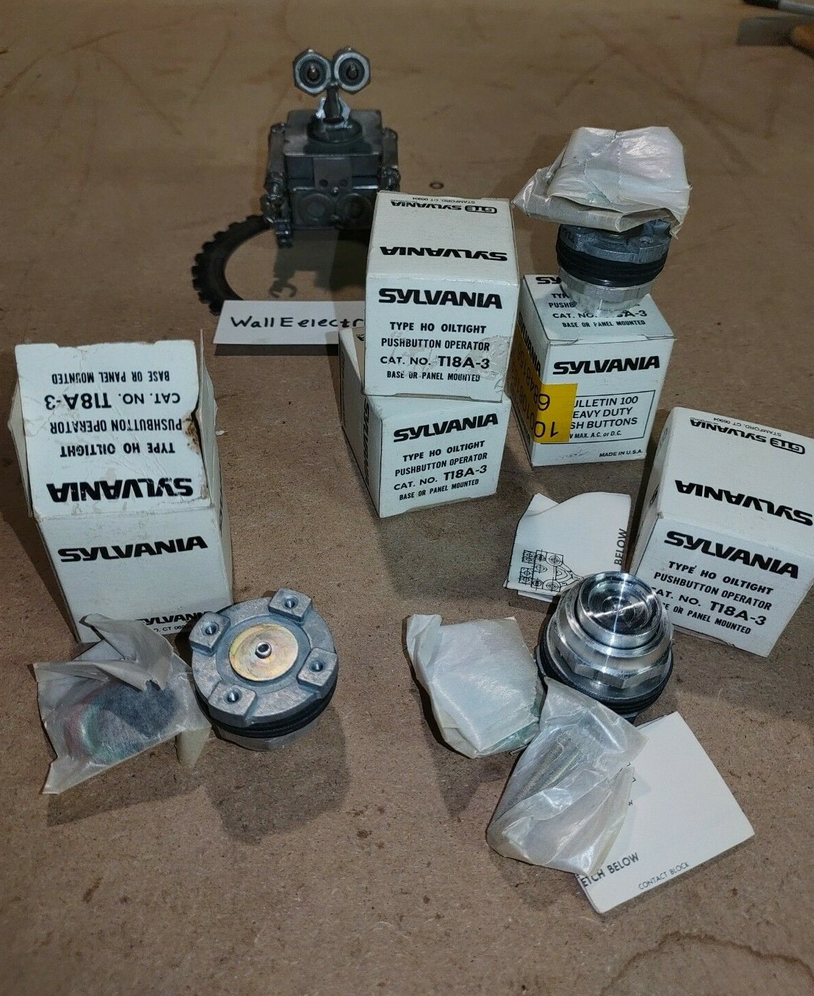 LOT OF 5 SYLVANIA T18A-3 PUSHBUTTON TYPE HF OILTIGHT