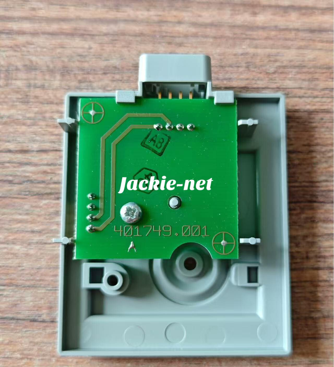 1PCS NEW E82ZBHT