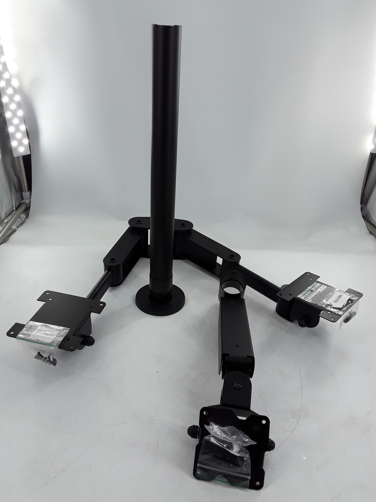 Space Pole, Triple VESA Monitor Mount 500mm Pole