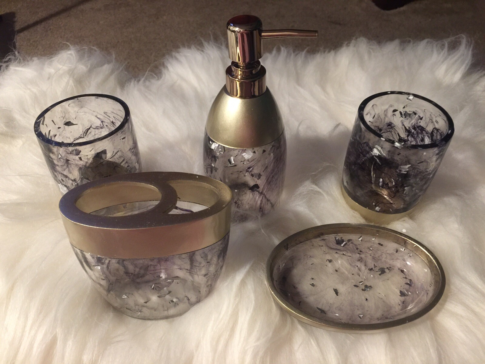 5pc Silver Flake Clear Bathroom Accessories Set With Gold Trimming