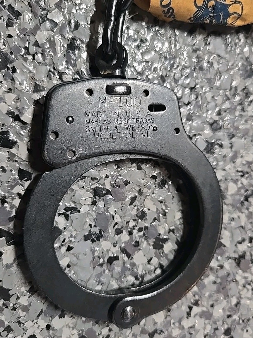 Vintage Smith & Wesson Model M100-1 Handcuffs with Box/Manual!