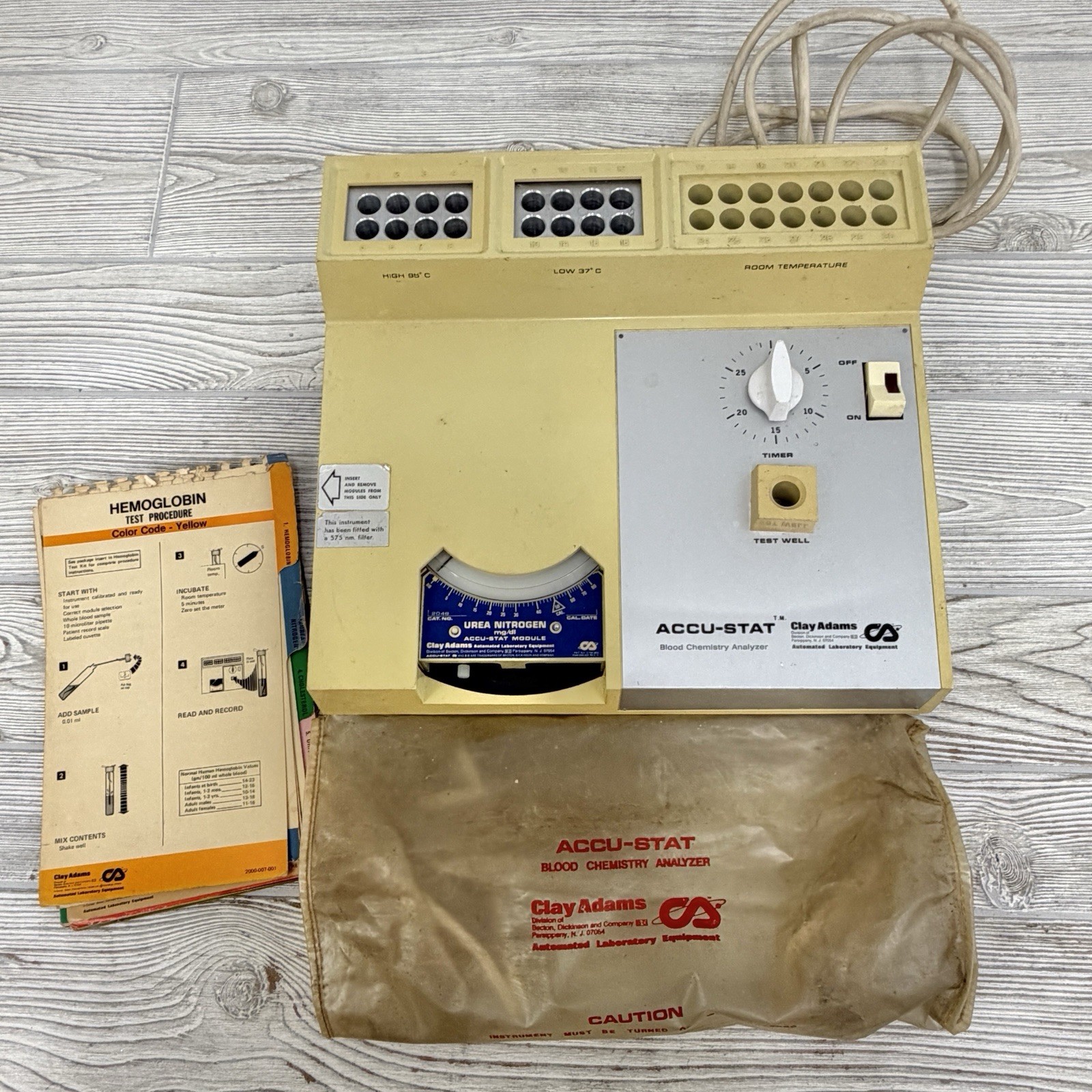 Vtg Clay Adams Accu-Stat Blood Chemistry Analyzer Model 2000 Untested AS IS /cb
