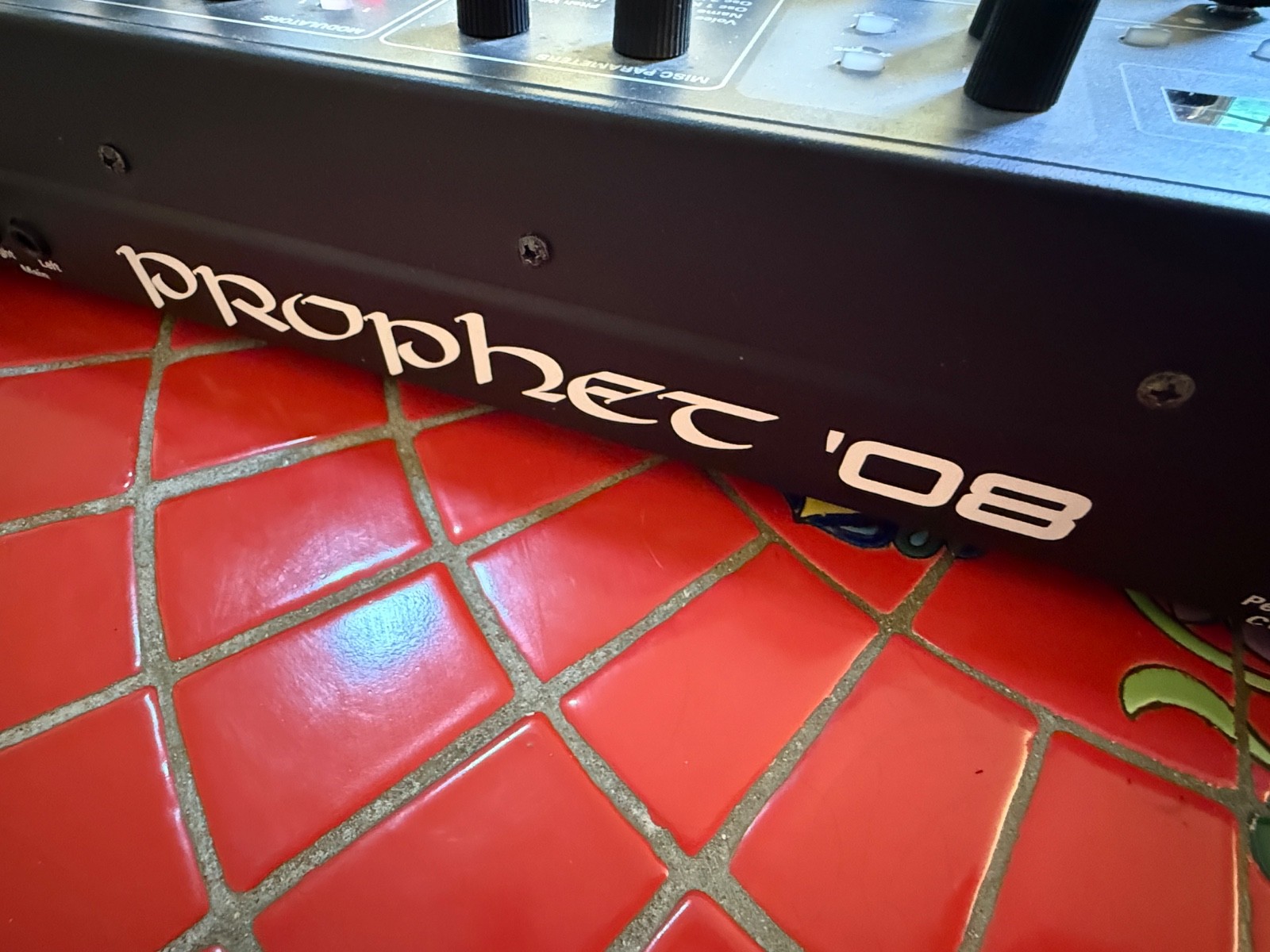 Sequential / Dave Smith Instruments Prophet 08 PE 61-Key 8-Voice Polyphonic Ana