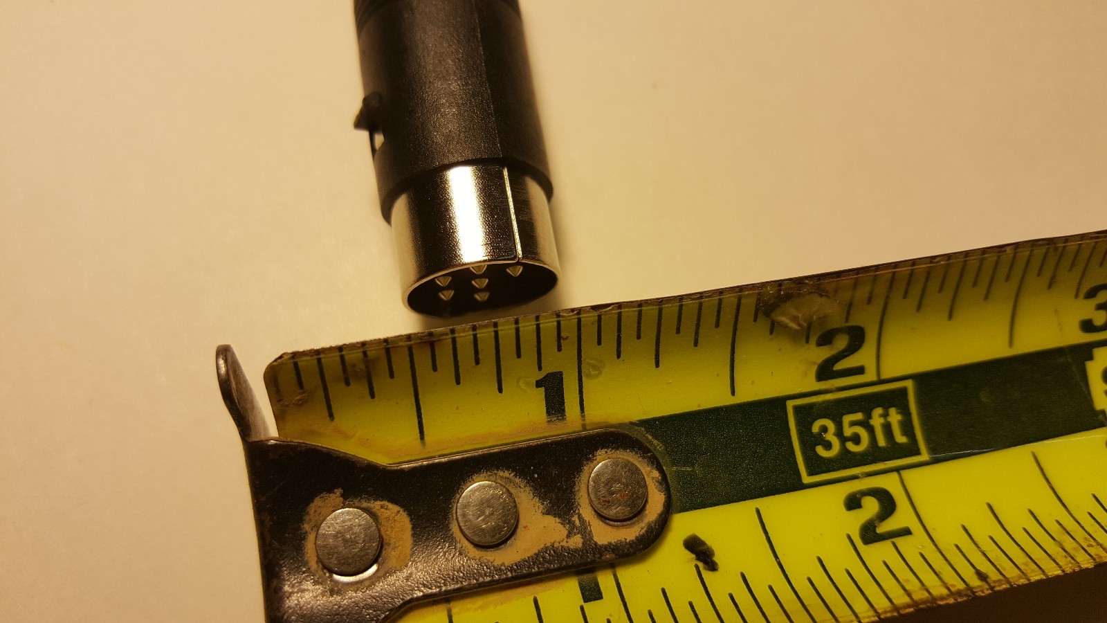 DIN - 6 pin