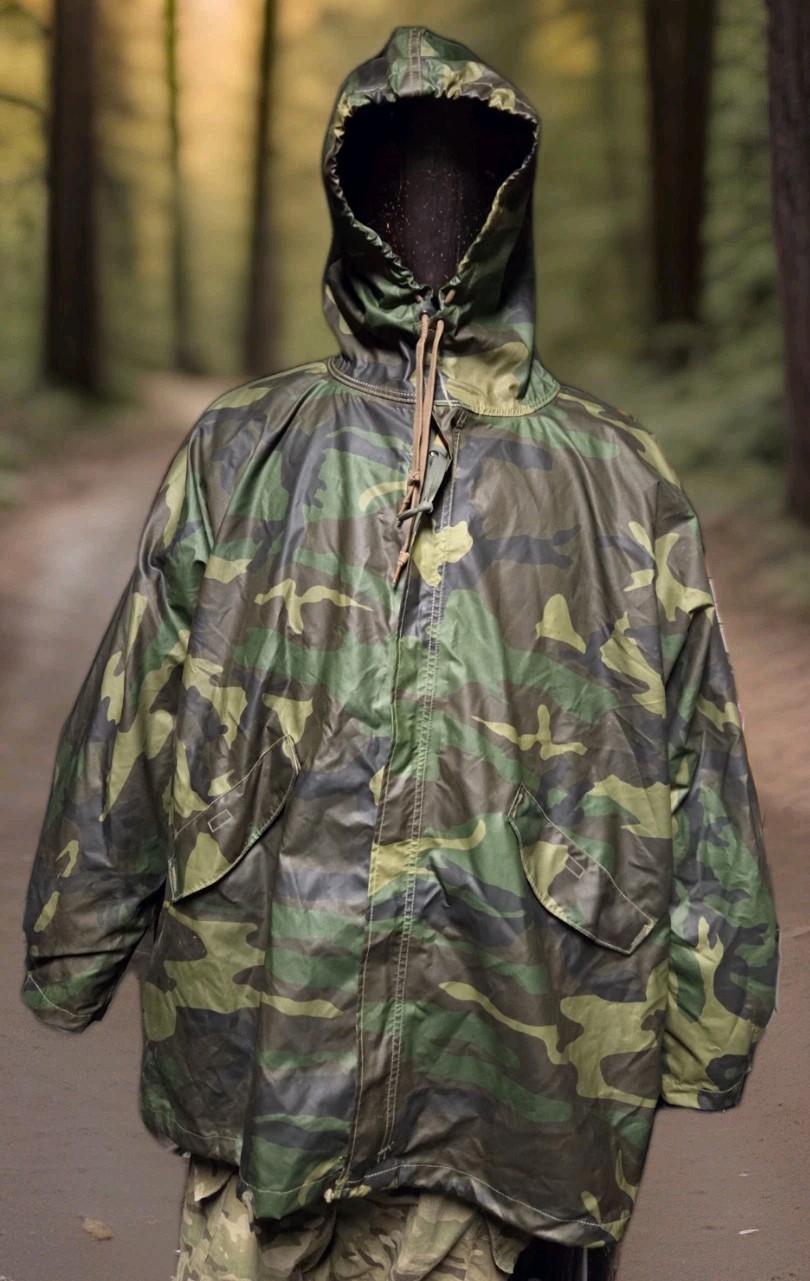 USGI Parka, Wet Weather M81 Woodland Camo, SIZE: X LARGE, Fair/Good Condition