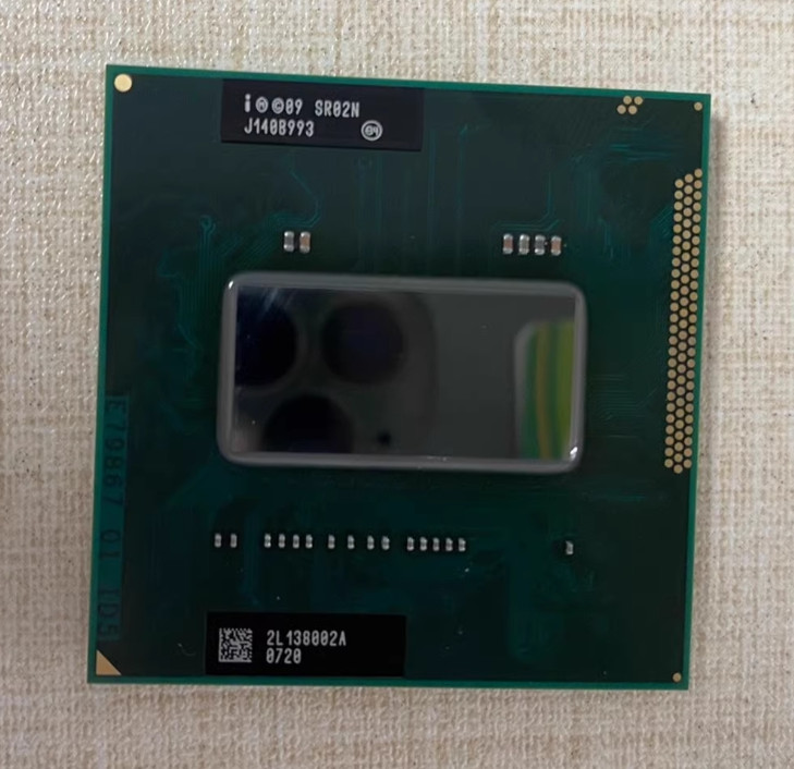 Intel Core i7-2670QM SR02N CPU 4 Cores 6M 2.2GHz Socket G2 Notebook Processor