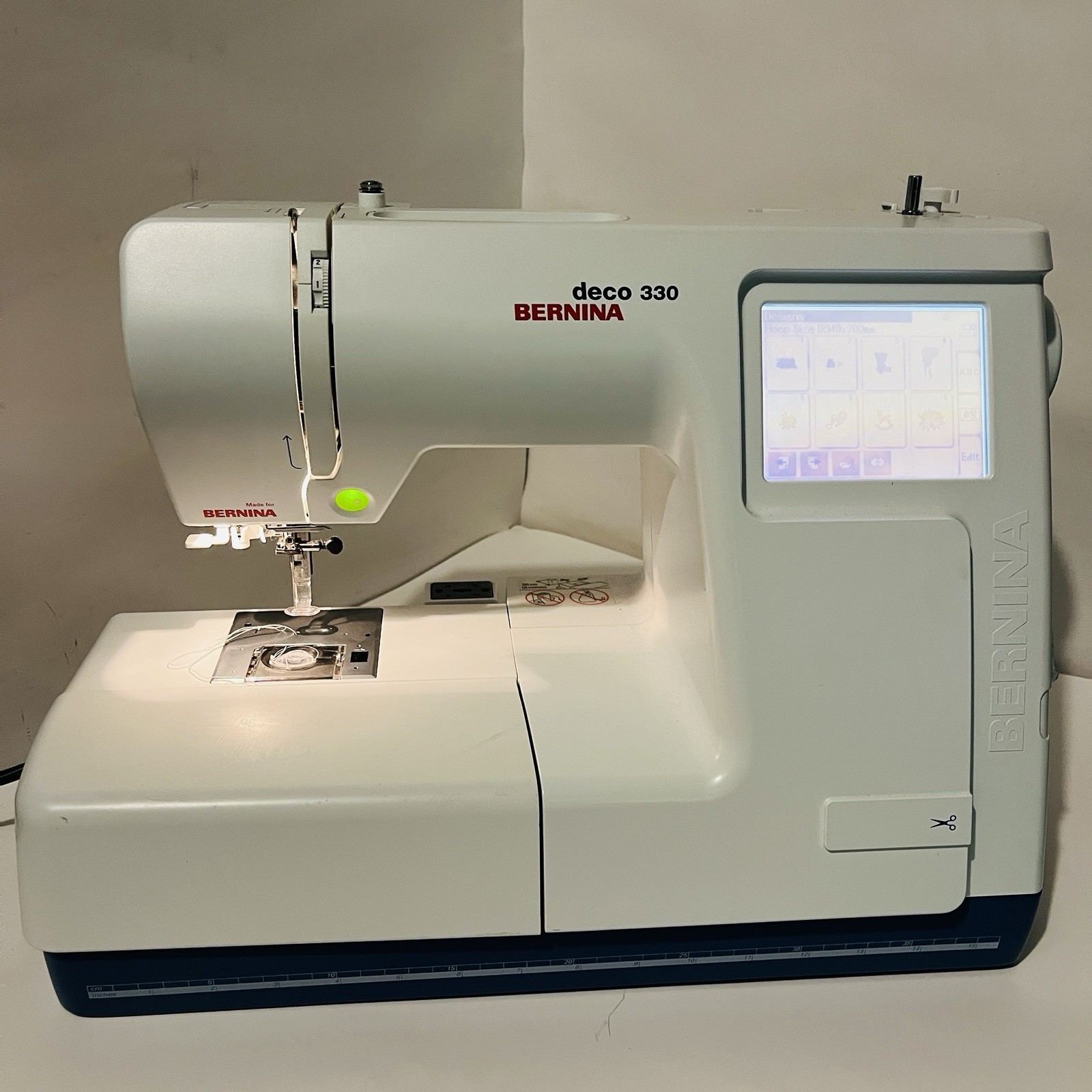Bernina Deco 330 Embroidery Sewing Machine With Cover Machine Only