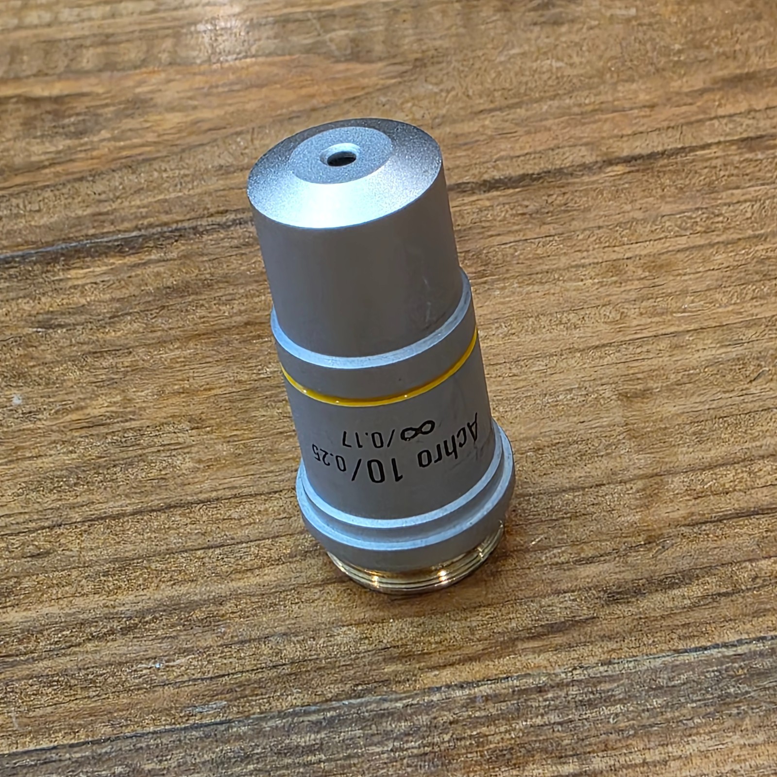 Leica 2000 ACHRO 439 Microscope Objective 10/0.25 ∞/0.17