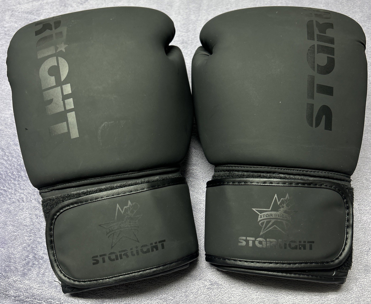 STARLIGHT Boxing Gloves Men Women Sparring Training 16 ounce Black