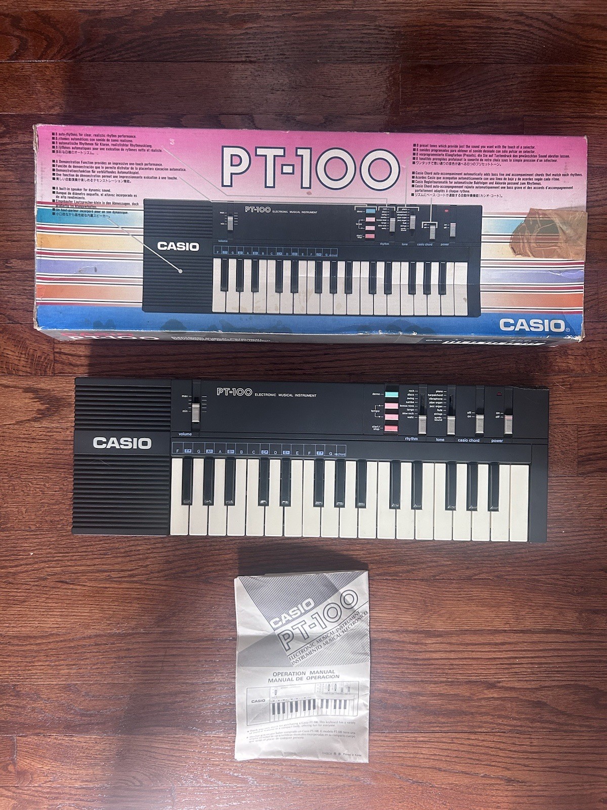 Casio PT-100 Electronic Keyboard Piano Vintage Works!