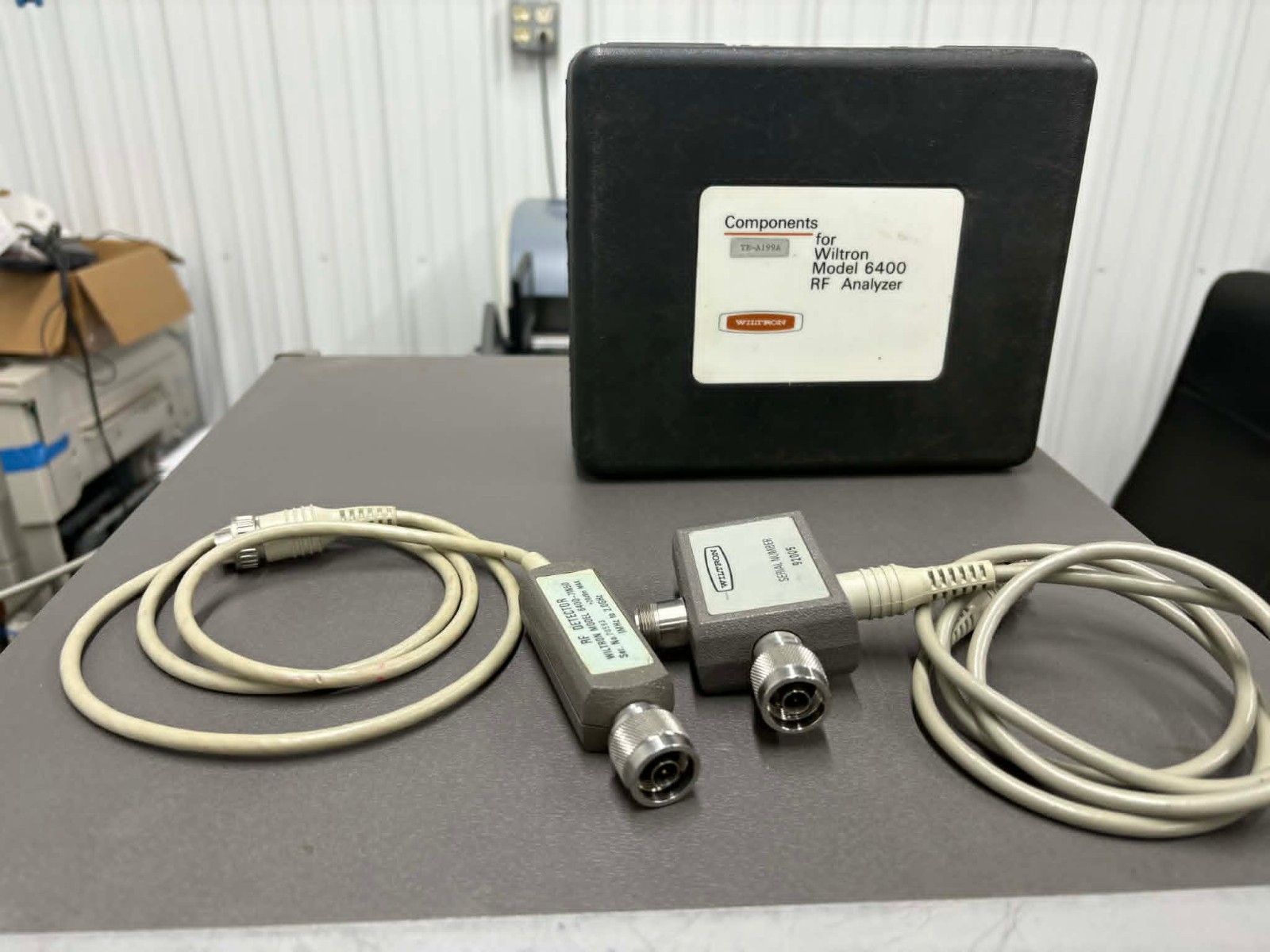 Wiltron Model 6409 RF Analyzer 10-2000MHz