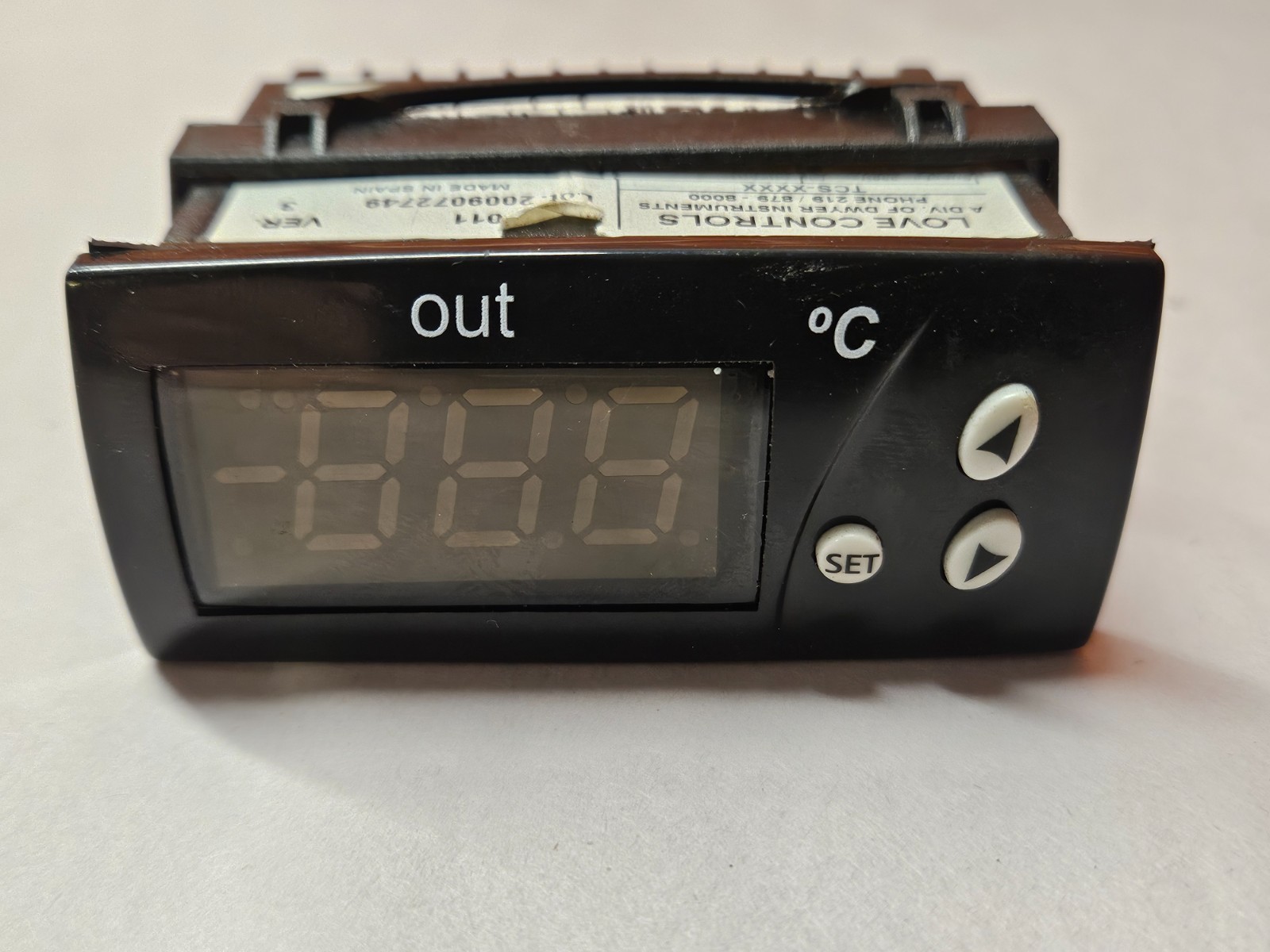LOVE CONTROLS TS2-K Digital Temperature Controller – 230VAC – Used