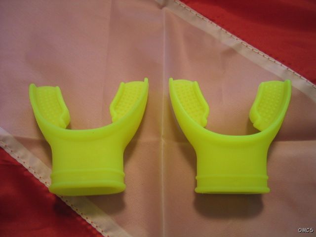 SCUBA DIVING 2 - NEW $9 STANDARD YELLOW SILICONE RUBBER REGULATOR MOUTHPIECES