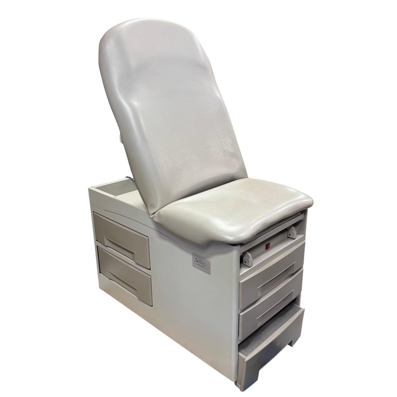 Brewer Access 5001-01 Series Exam Table