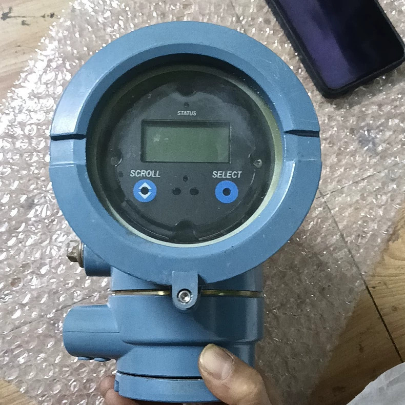 Micro Motion 1700R11ABUHZZZ Flow Sensor Used 1PCS