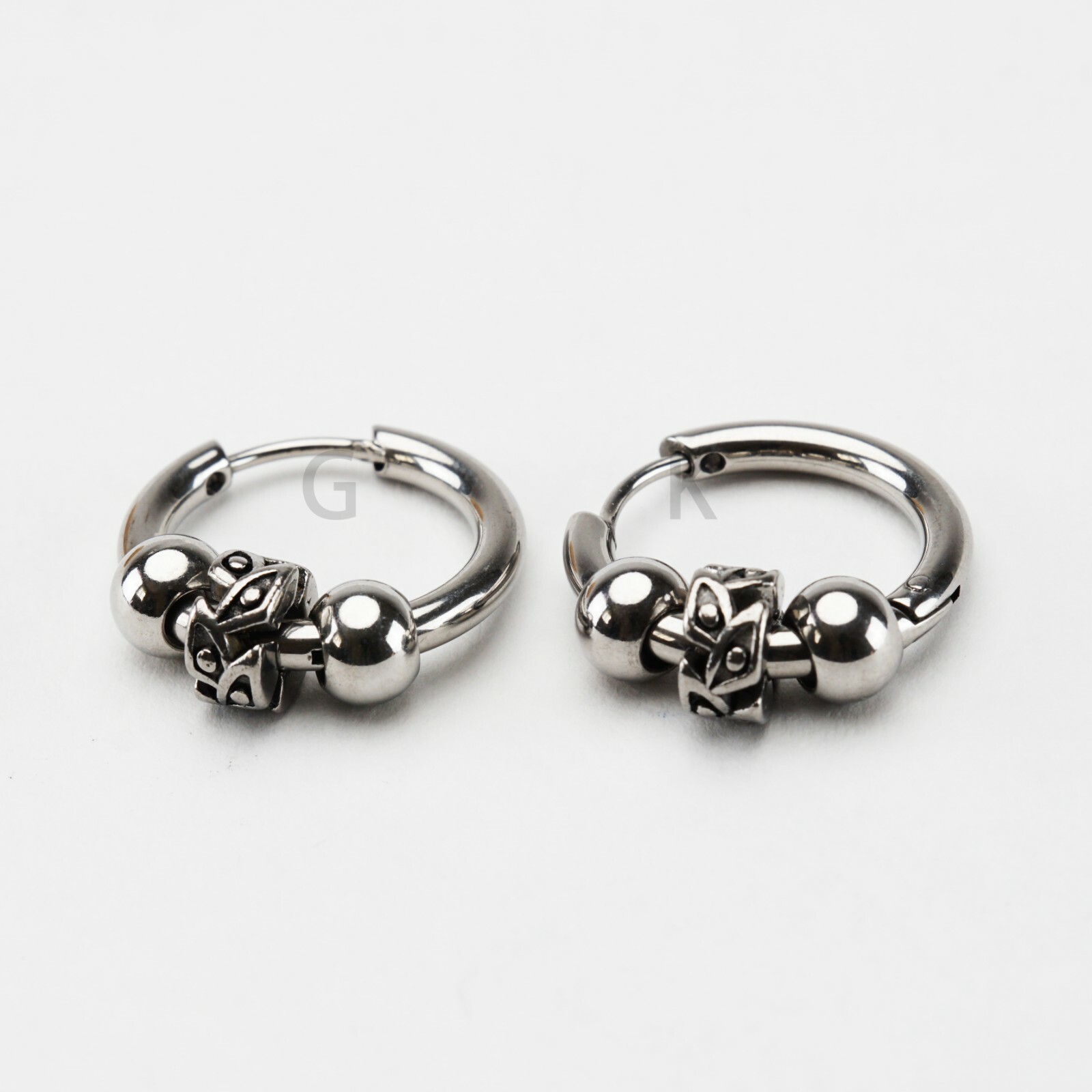 2pcs Men's Women's Charm Round Bead Circle Huggie Hinged Hoop Ear Studs Earrings