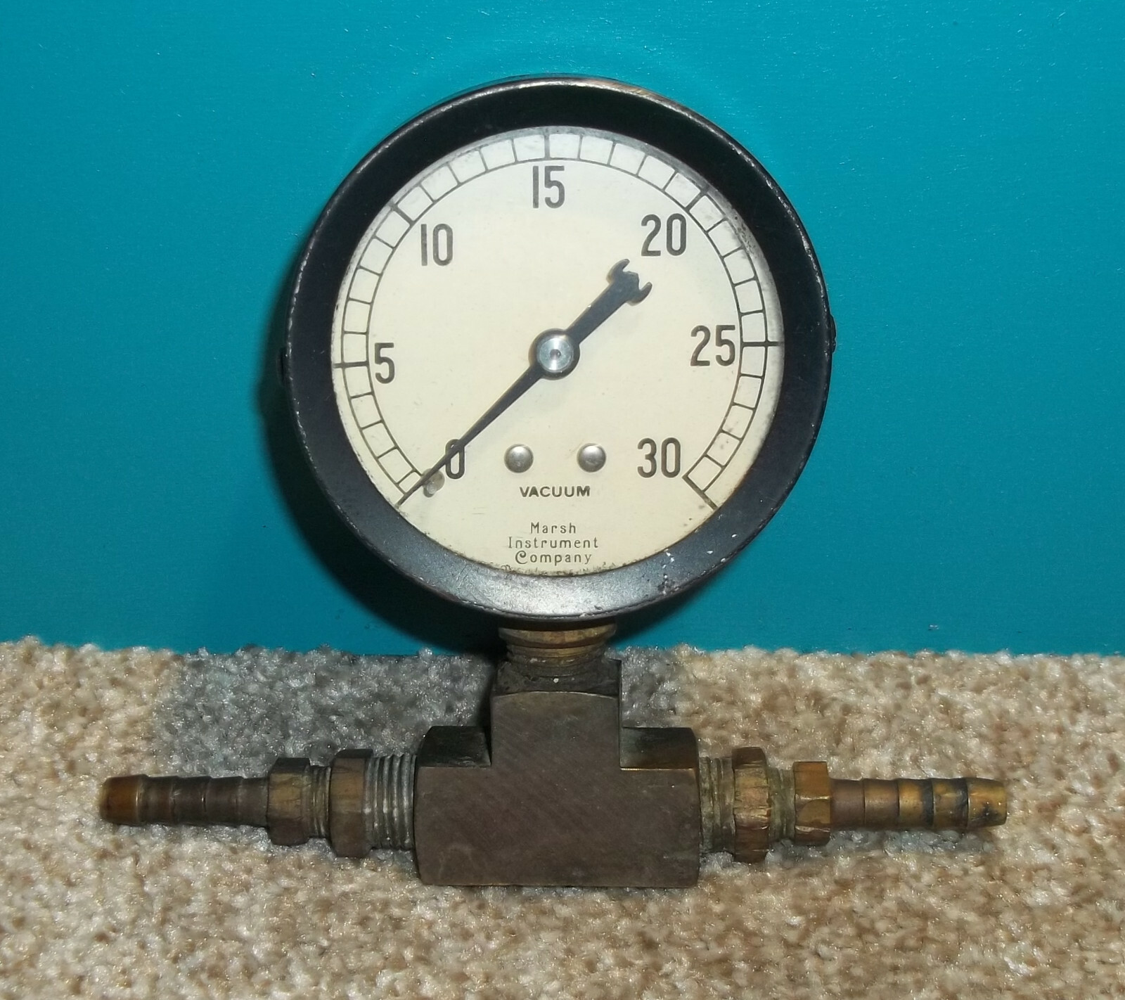 Vintage Marsh Instrument Co. Vacuum Pressure Gauge 0-30vac with T-Connector