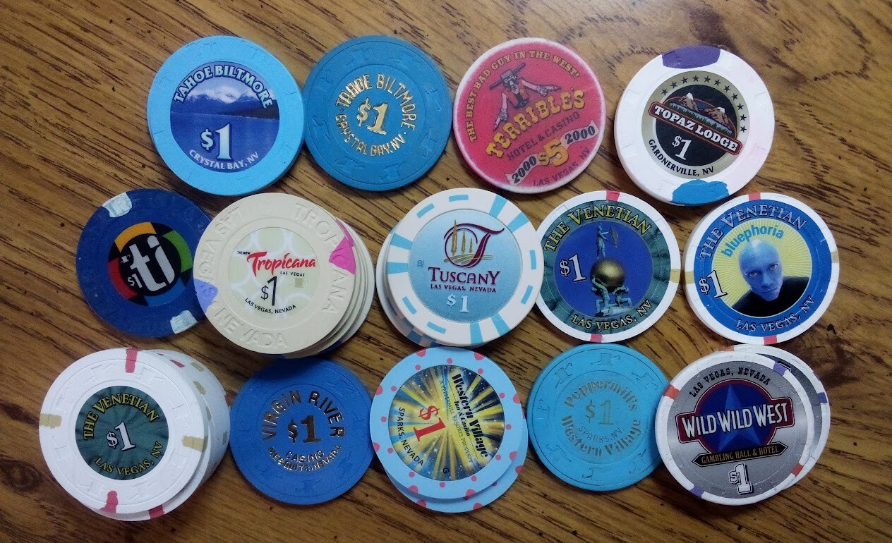 $1 CASINO CHIP - YOU PICK THE ONE YOU WANT - LAS VEGAS - RENO - NEVADA - T TO W