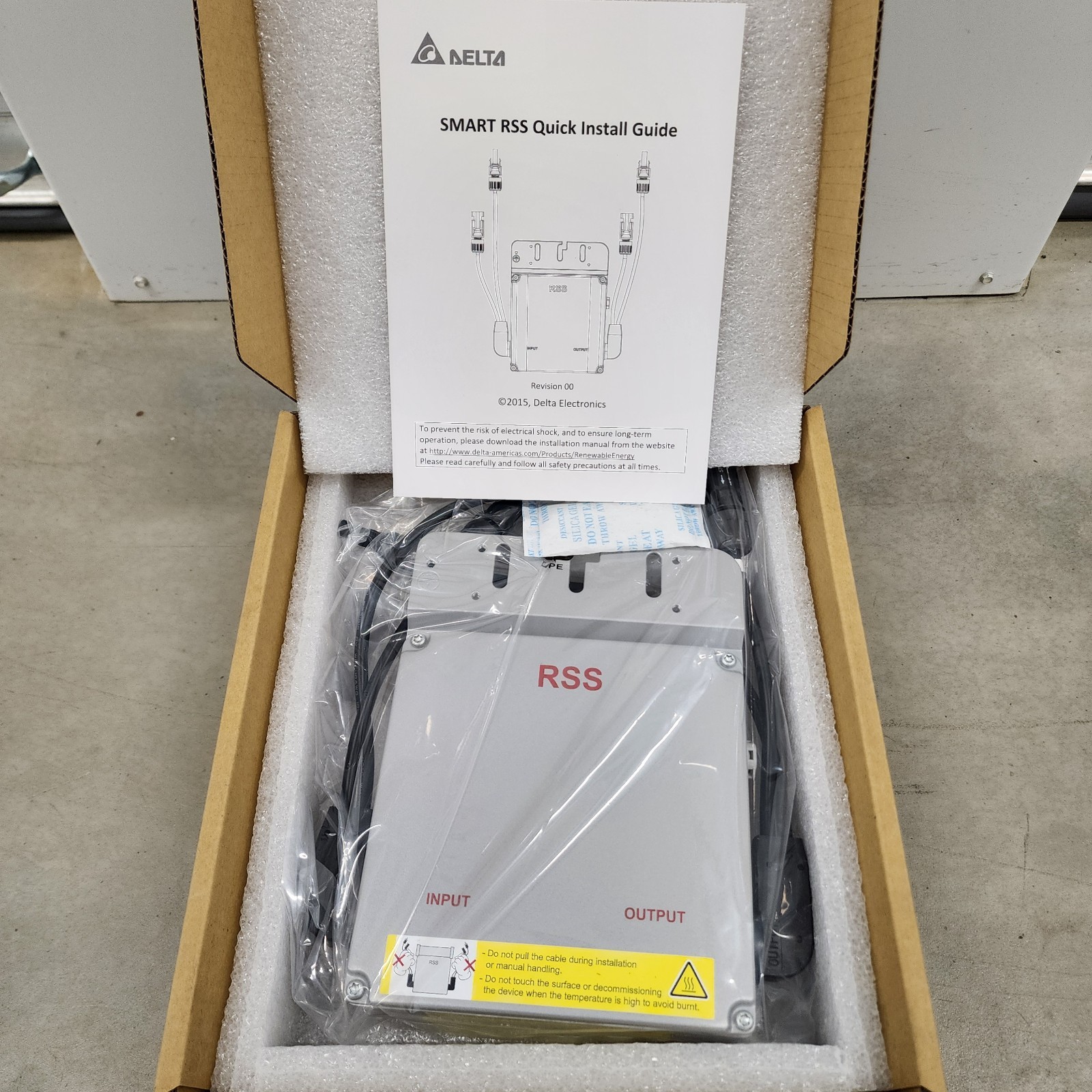 Delta Smart RSS Solar Rapid Shutdown Device | 600VDC String-Level Disconnect