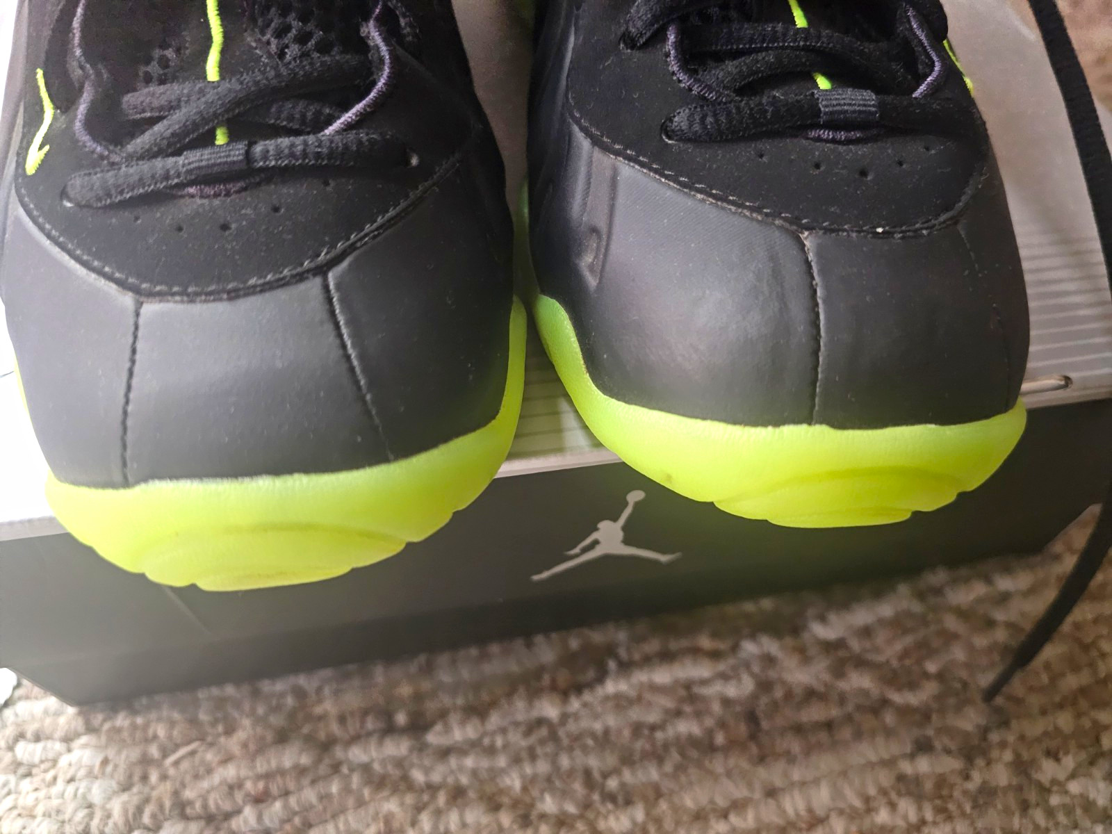 Nike Black/Green Mid Top Lace-Up Athletic Sneakers Style Code HF0971-001