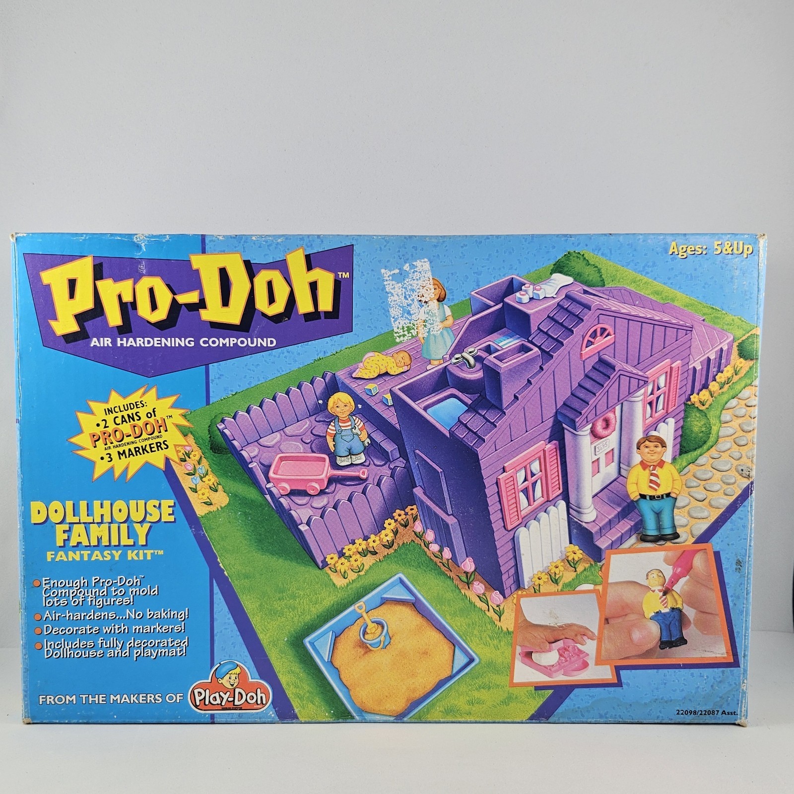 Pro-Doh Dollhouse Family Fantasy Kit 1995 Vintage Playset with Molds and Base