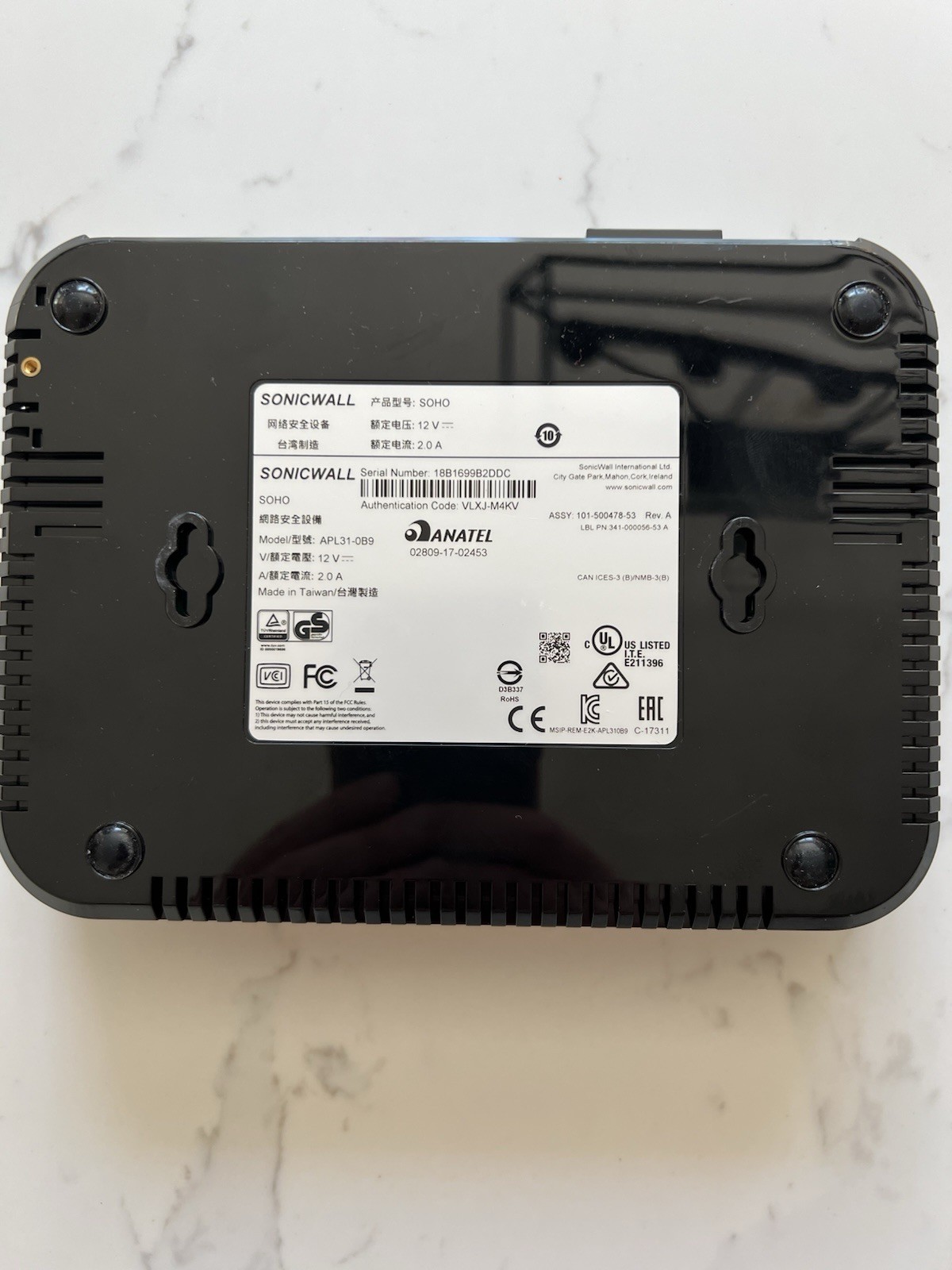 DELL Sonic Wall Soho APL31-0B9, Network Security Firewall With Cord