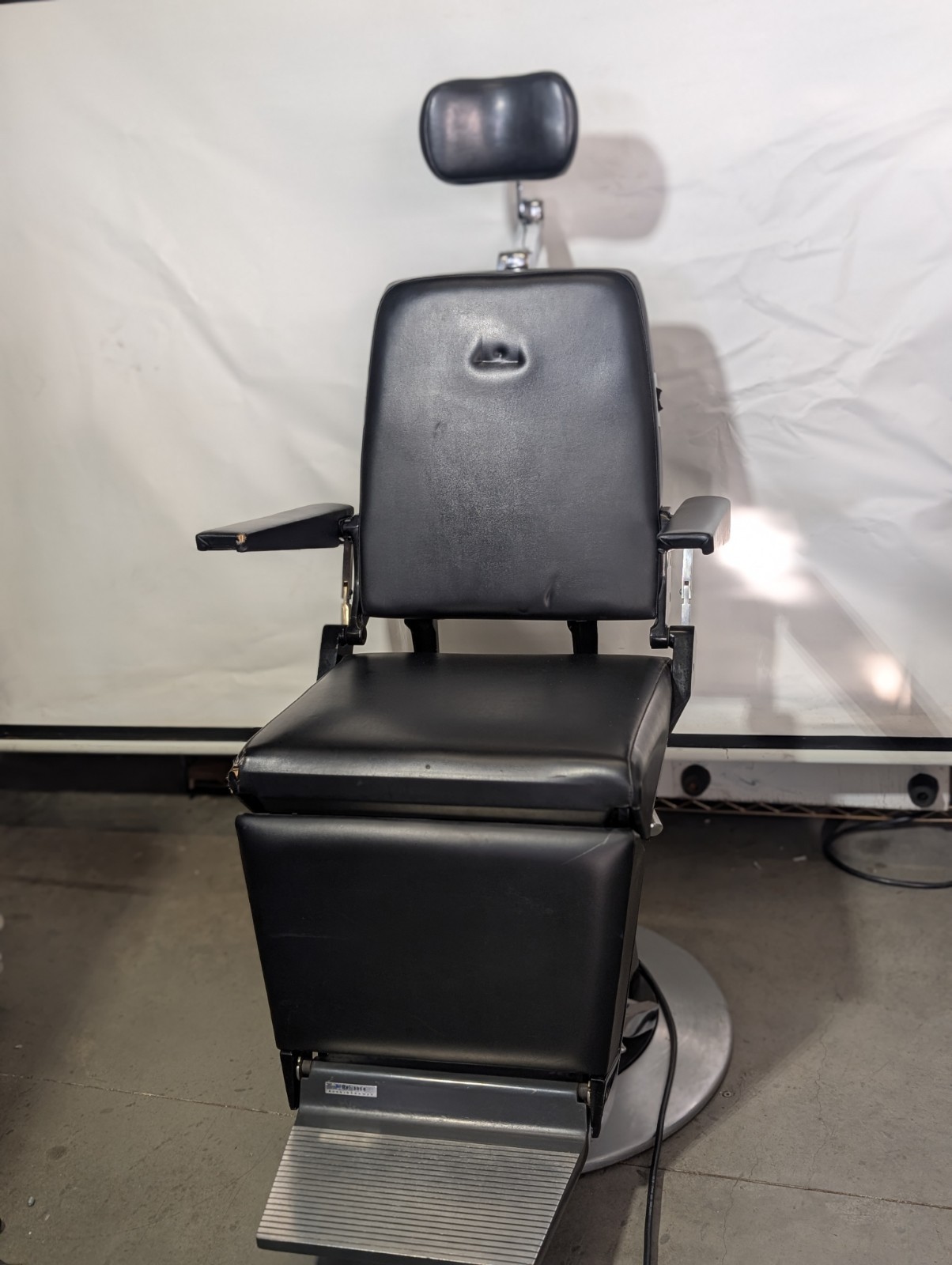 Reliance 880 Exam Chair-Excellent Condition!