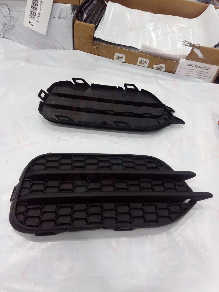 Pair of Front Bumper Fog Light Grille For VW TIGUAN 2012-2018 NO Hole US Version