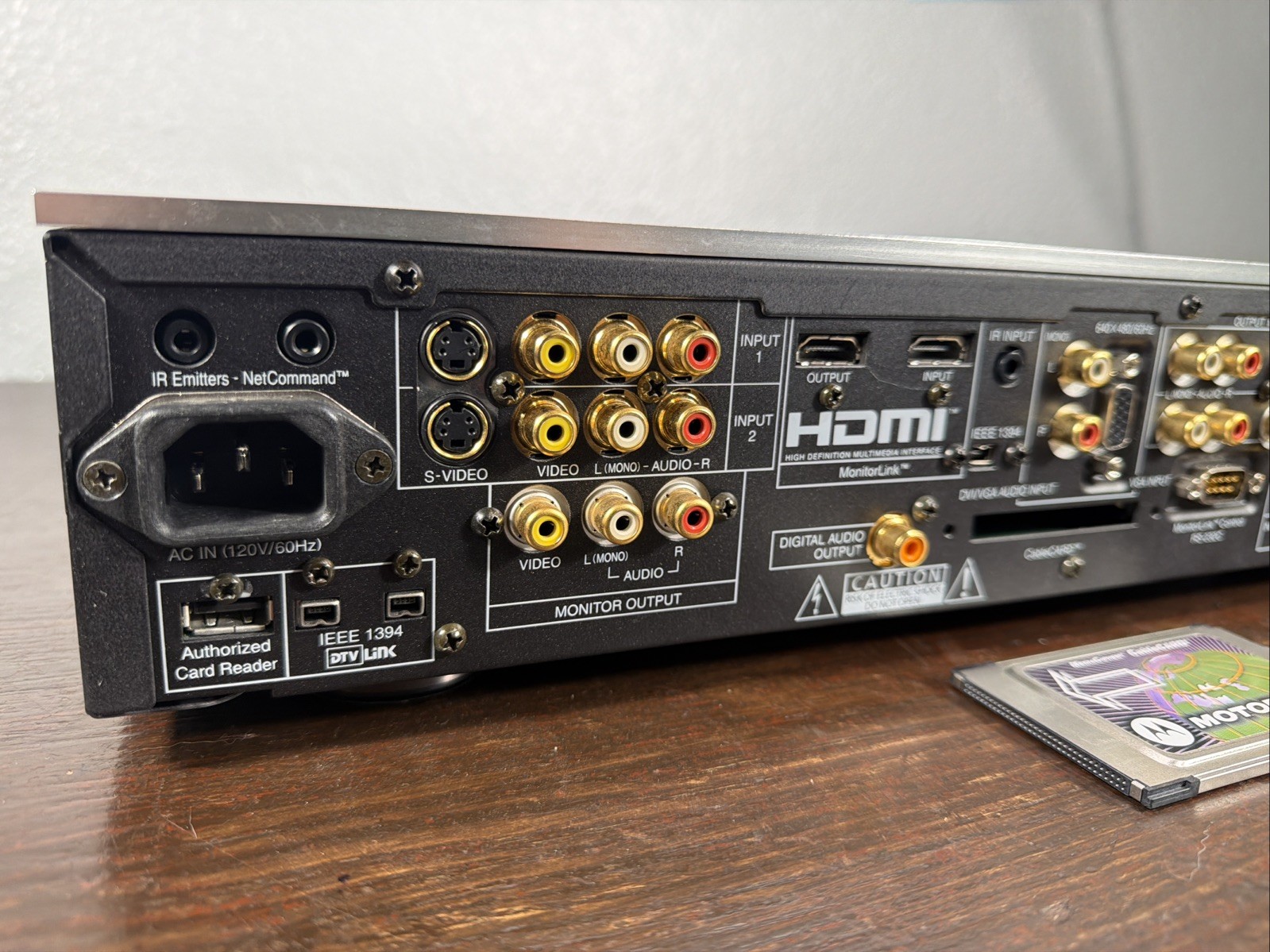 Mitsubishi HDTV Receiver Controller HD-6000 Silver + Cable Card (No Remote)