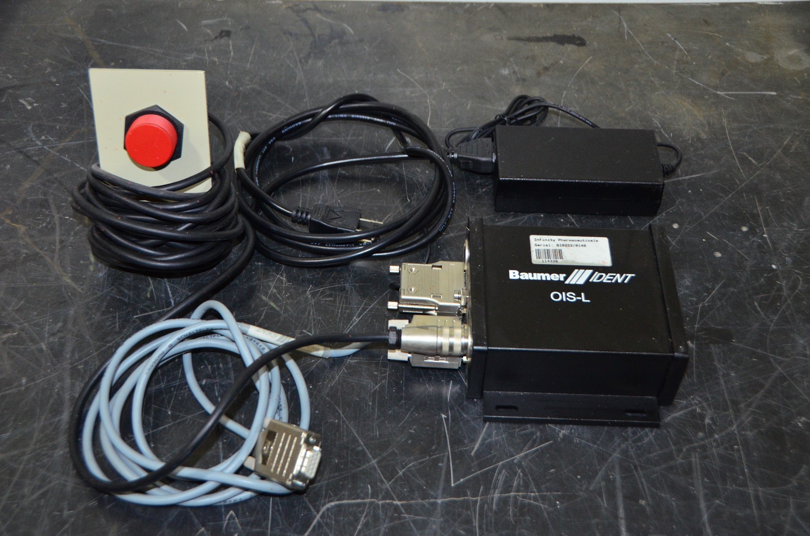 Baumer Identec OIS-L RFID 77LA04/2-SER REV. 2 Central UNIT Type ZE.77.SR.02.11