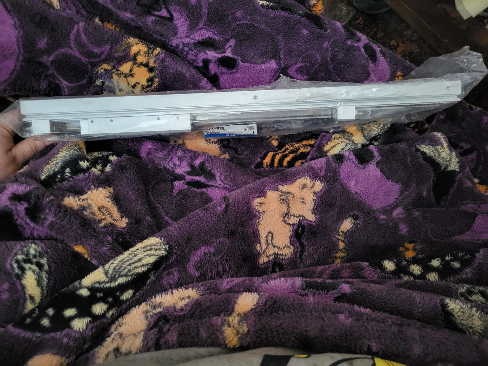 SMC Pneumatic Cylinder MXW16-200B