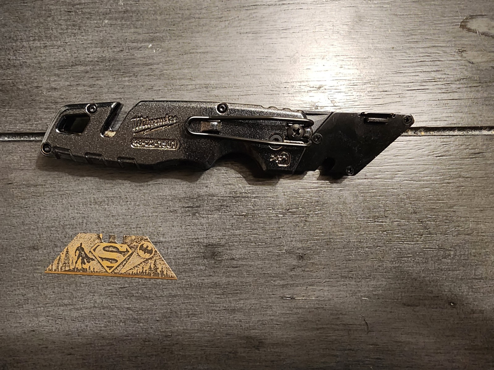 Custom Powder Coated Milwaukee Fastback With Custom Laser Engraved Blade