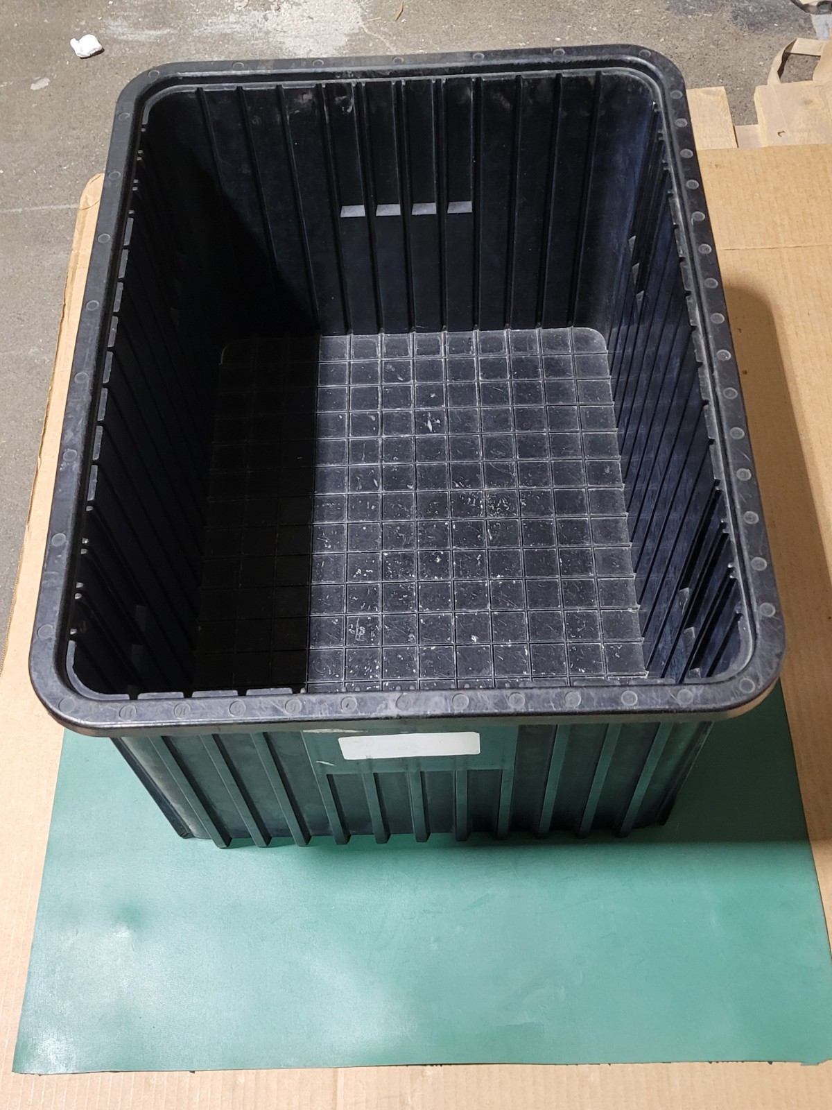 ESD Tote 22"x17"x12", Black, Stackable, good condition Quantum Storage Systems