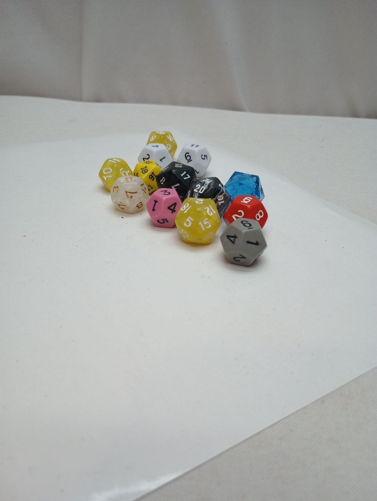 dungeons and dragons 13 Dice Lot