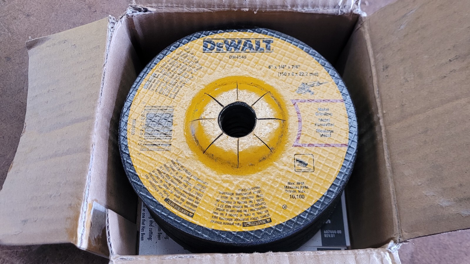 Lot of 9 DeWalt DW4545 Metal Grinding Wheels 6" Diameter 1/4" Thick 7/8" Hole