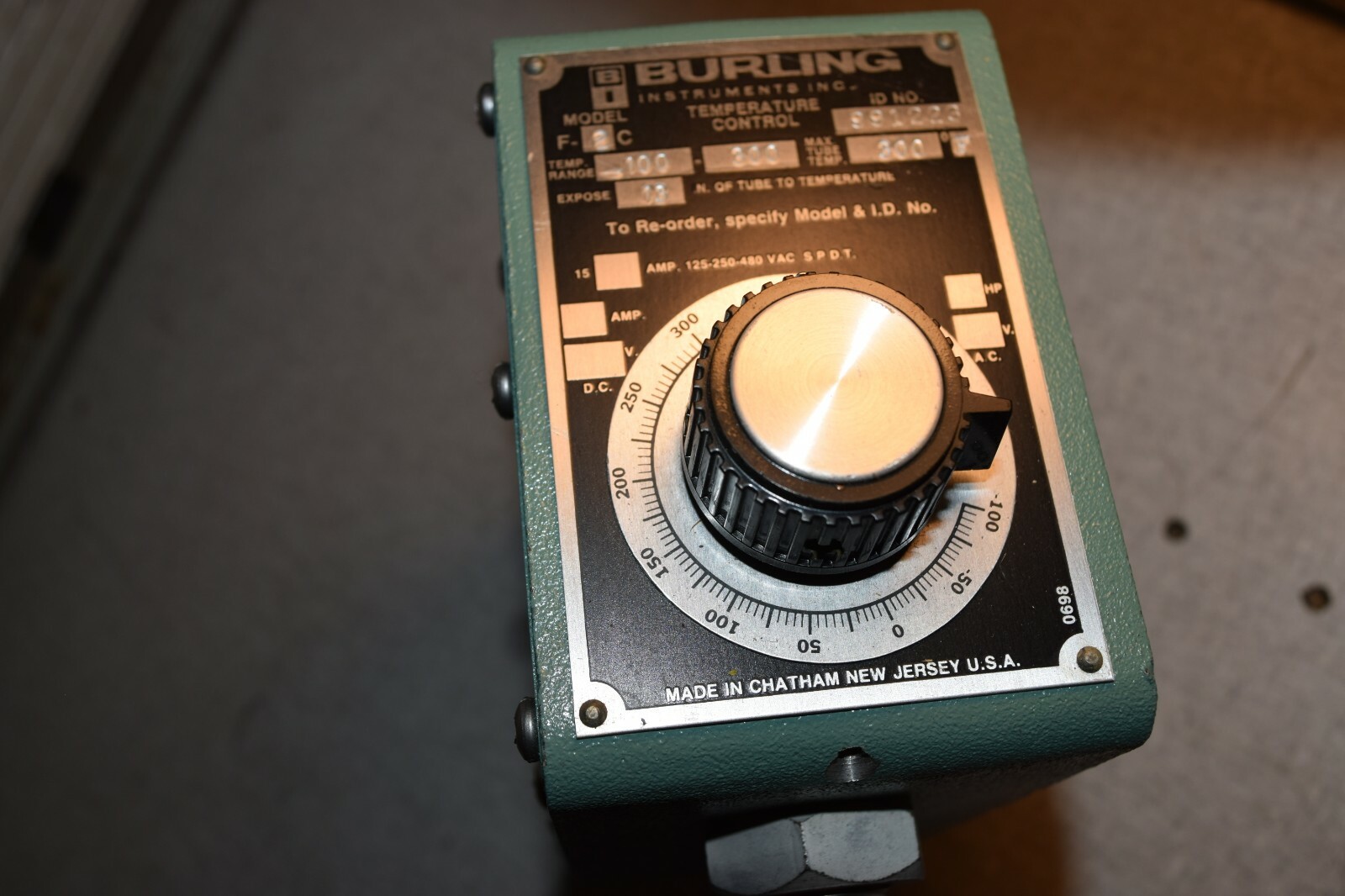 Burling F-2C Temperature Control Range 100-300 F
