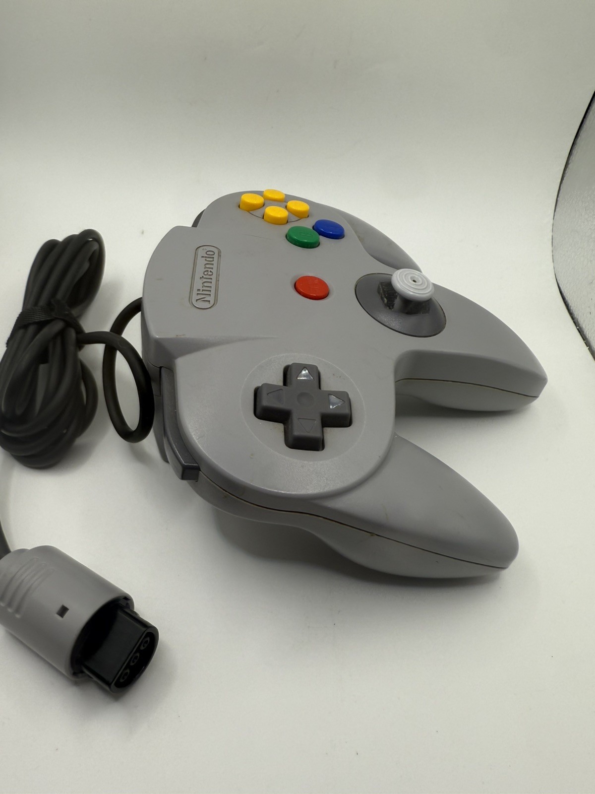 Nintendo 64 N64 Gray Console Bundle with Two Controller & Cords Authentic Tested