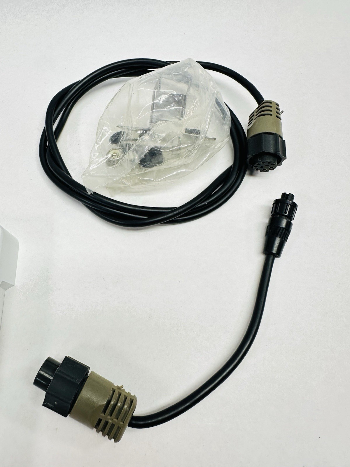 Lowrance X71 Head Unit / Cover - POWERS ON