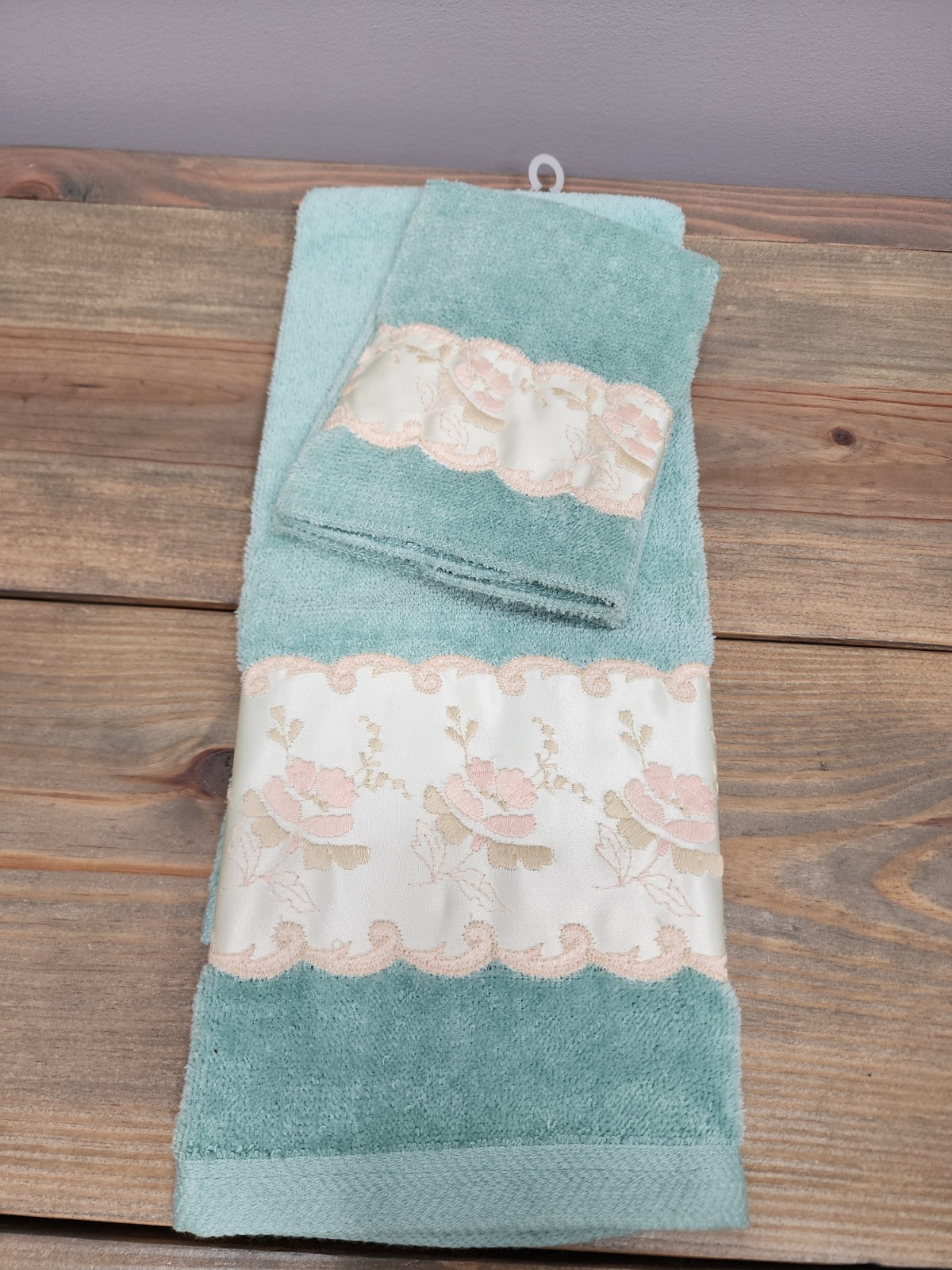 Vintage After Bath Luxury By J. Aboucher & Sons Green Floral Hand Wash Towel USA