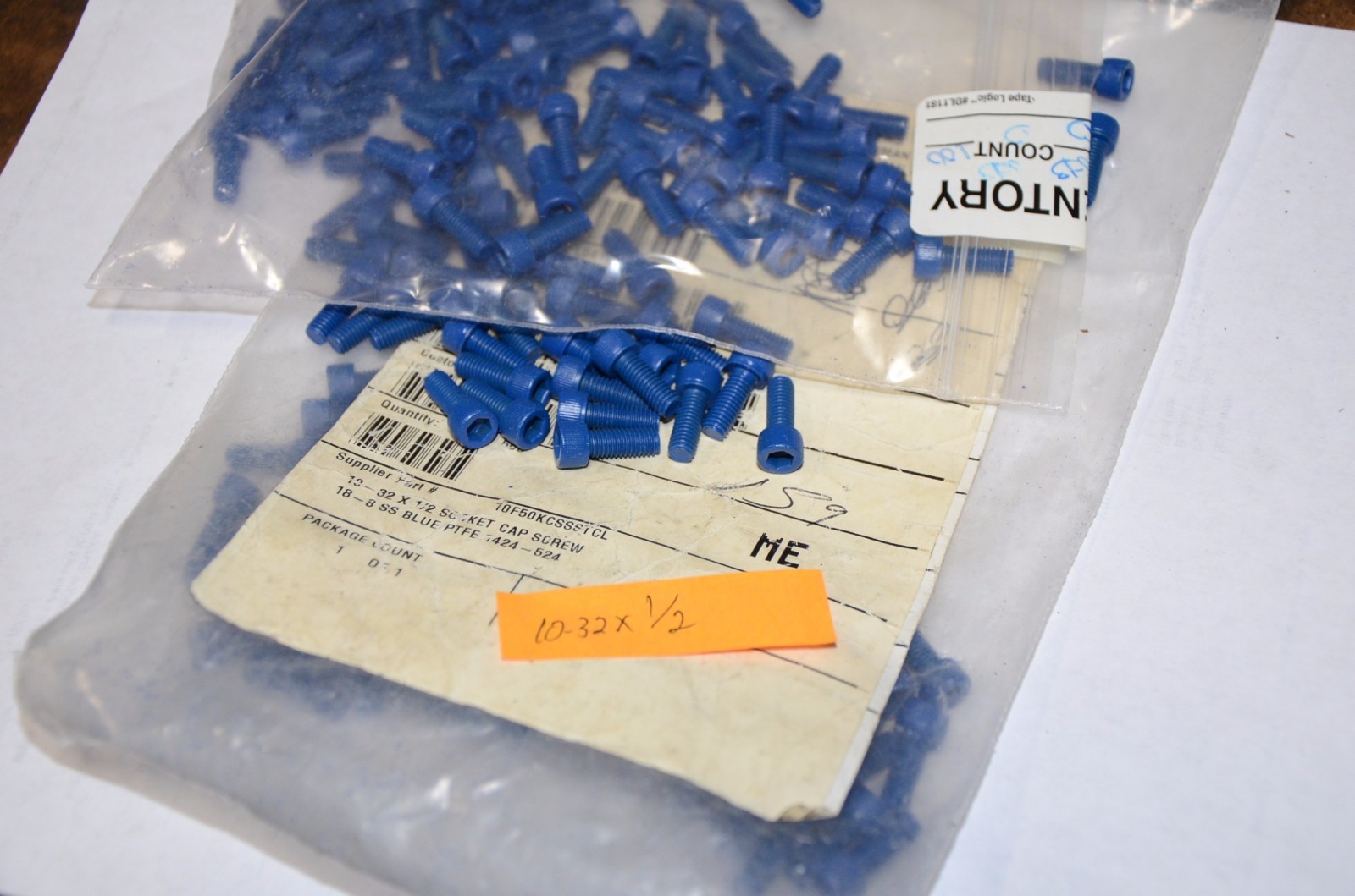 10-32 x 1/2 Socket Head Cap Screw Blue PTFE Teflon Coated 1424 18-8 SS Lot 20