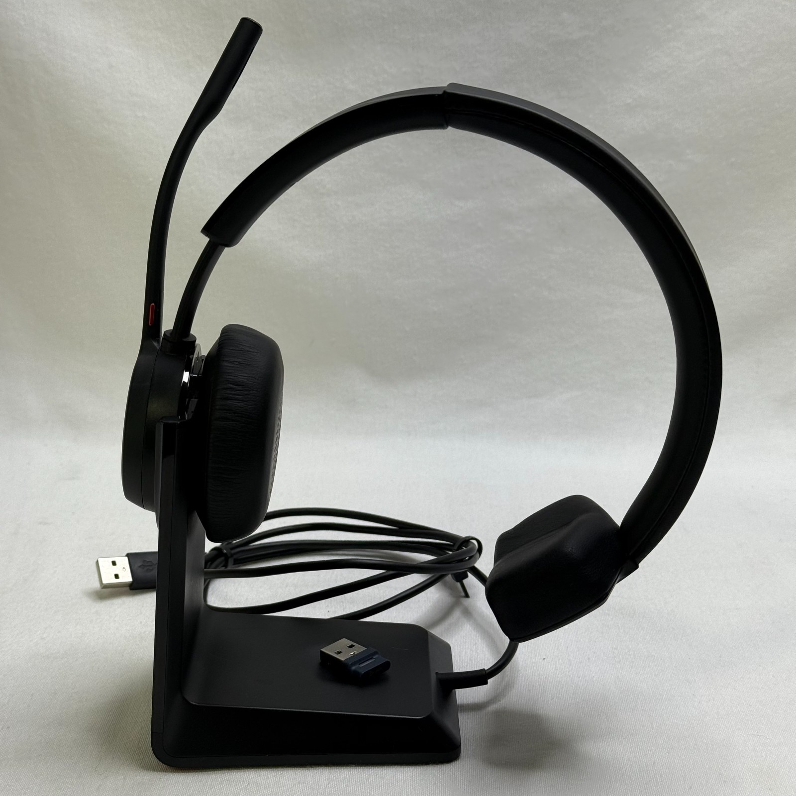 Poly Voyager 4310 Mono Bluetooth Headset with USB-A Charging Stand Tested Works