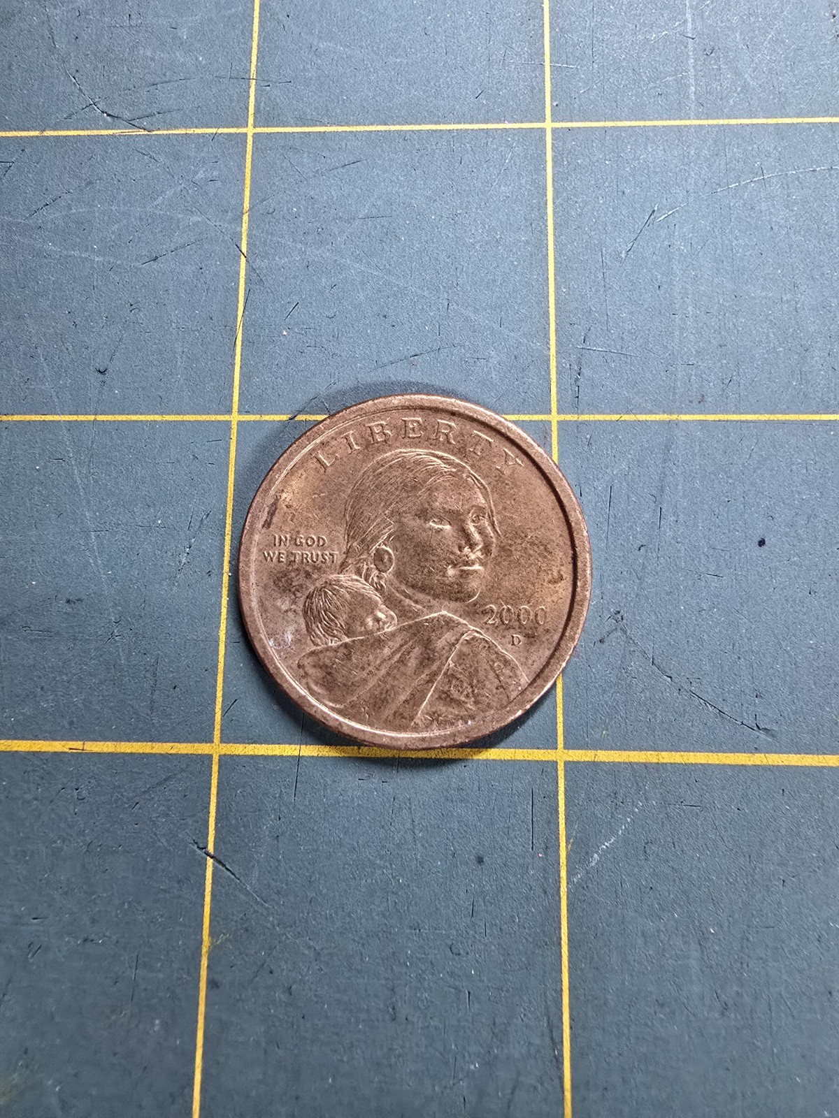 2000 D SACAGAWEA ONE DOLLAR US LIBERTY COIN GOLD COLOR CIRCULATED