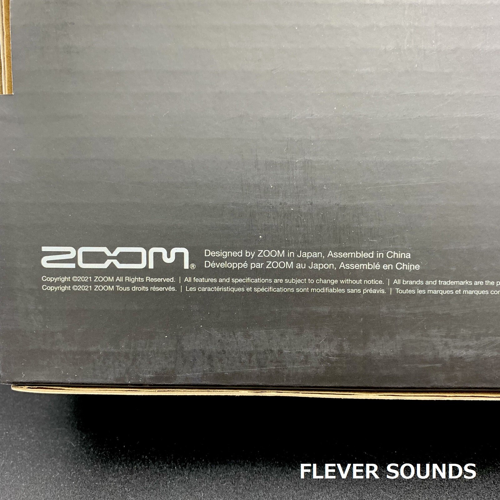 Zoom B6 Bass Guitar Multi-Effects Pedal Processor DI Modeling Capabilities